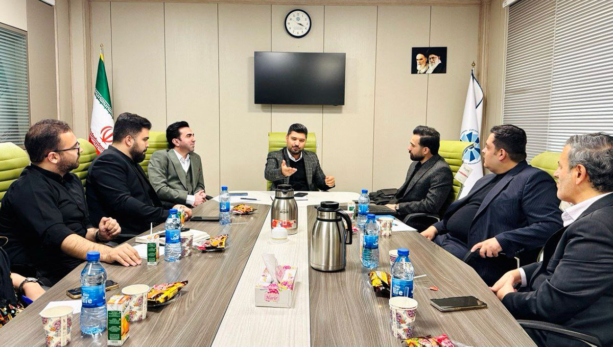 مجید تجنجاری، رئیس کمیسیون هوش مصنوعی تاکید کرد: صنعت روی ریل هوش مصنوعی 1 photo 5852442048530072576 y