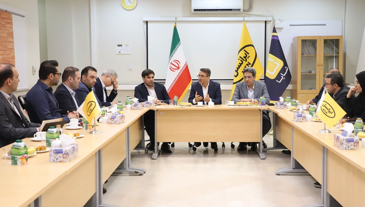 بازدید معاون رئیسجمهوری از روند پیشرفت سامانه «فواد» در ایرانسل 1 vice president shaya visit 1404
